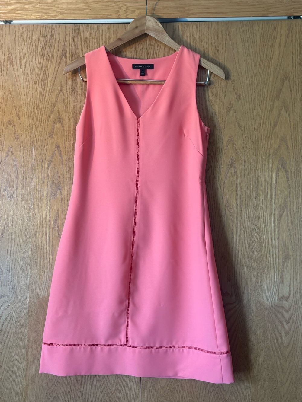 Banana Republic Coral Sleeveless V-Neck Shift Dress